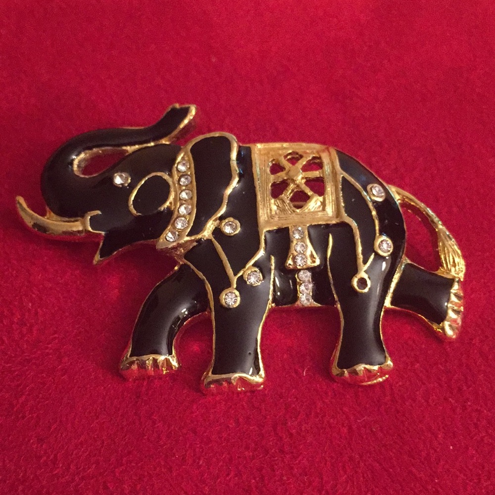 Vintage 1990’s black/gold enamel elephant brooch
